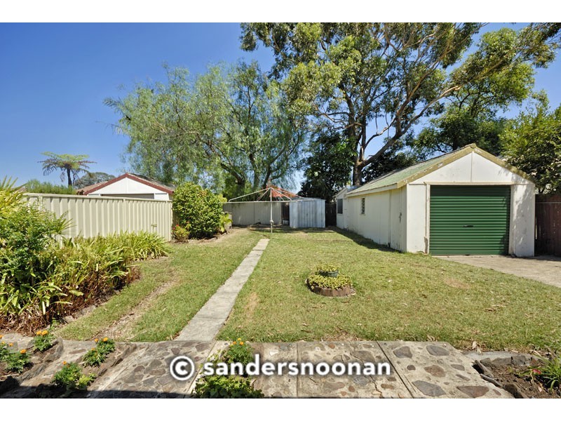 35 Bailey Parade, Peakhurst NSW 2210