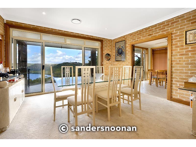 4 Riverglen Place, Illawong NSW 2234