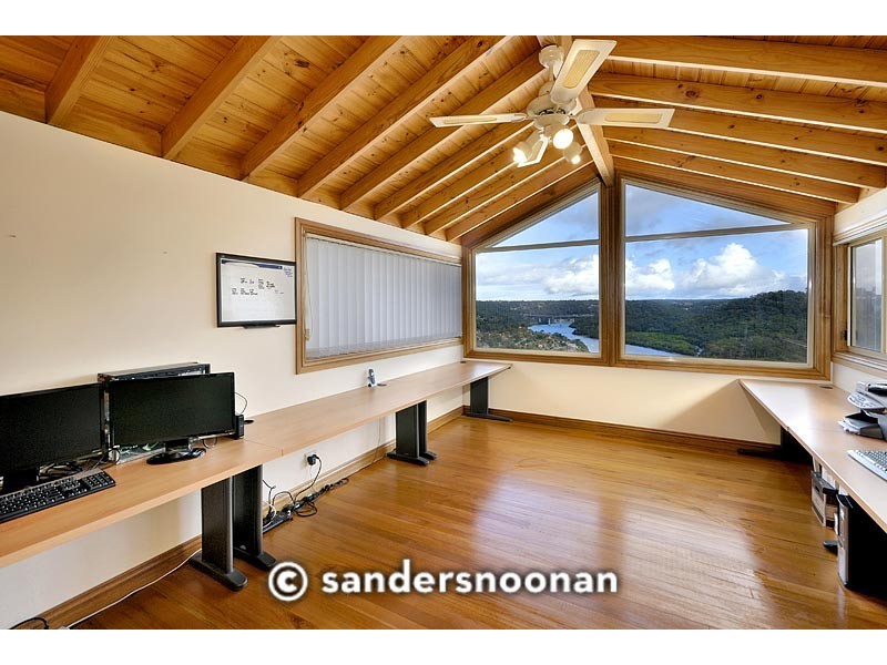 4 Riverglen Place, Illawong NSW 2234