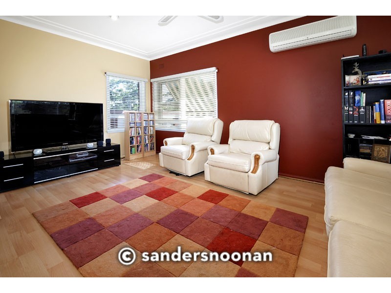 11 Carramar Place, Peakhurst Heights NSW 2210