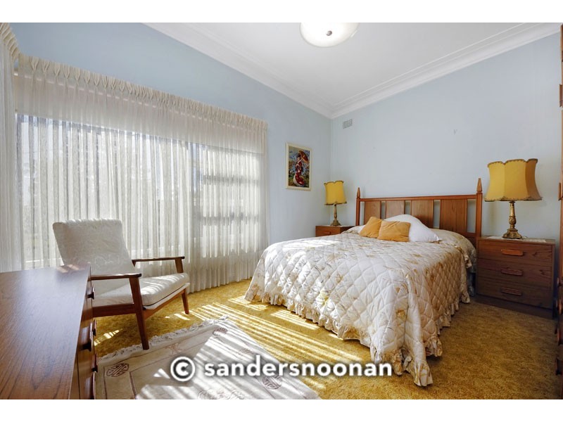 8 Omaru Street, Beverly Hills NSW 2209