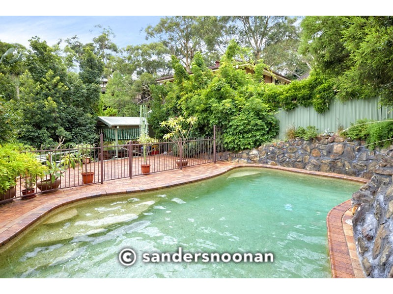 6 Banksia Place, Lugarno NSW 2210