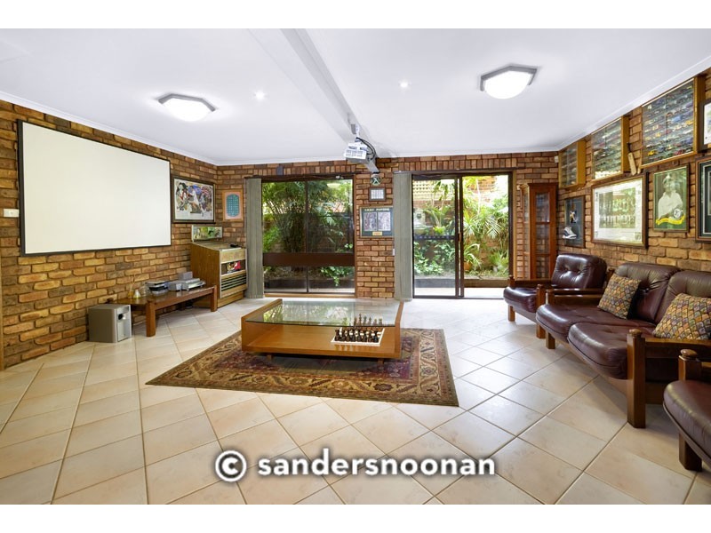 6 Banksia Place, Lugarno NSW 2210