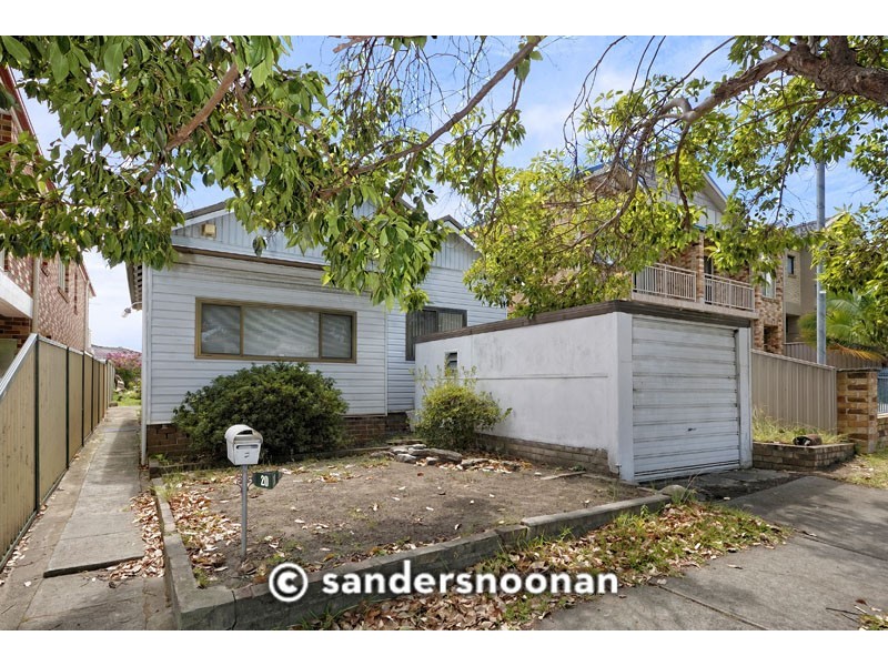 20 Universal Street, Mortdale NSW 2223