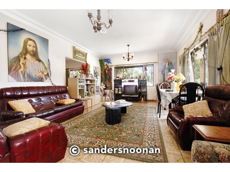 2A Hillcrest Ave, Wiley Park NSW 2195