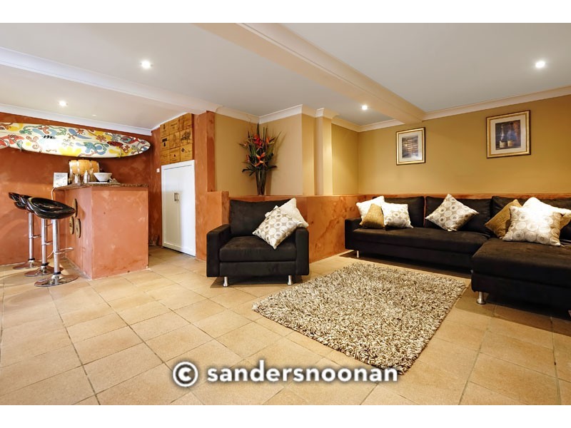 18 Vista Avenue, Peakhurst Heights NSW 2210