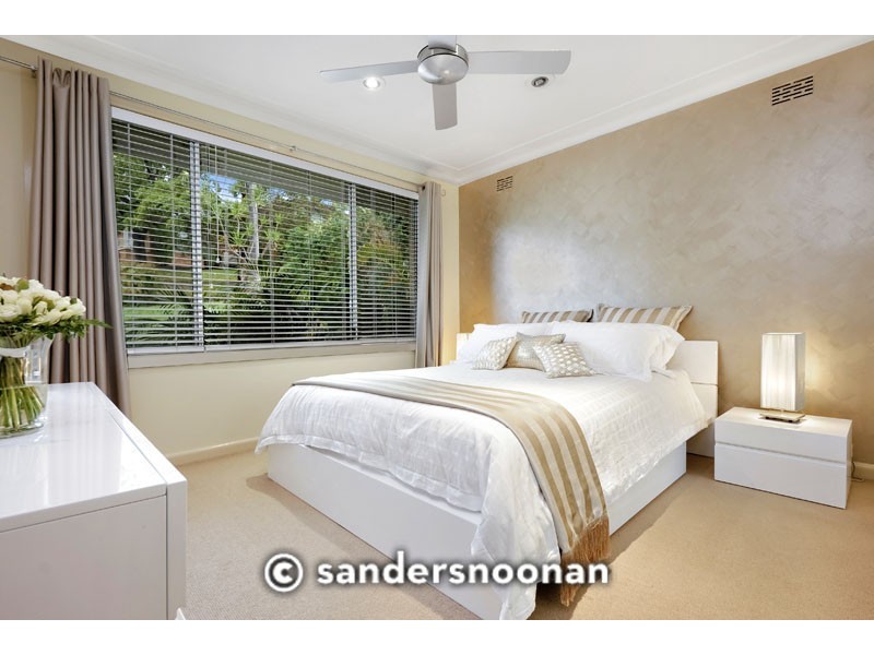 18 Vista Avenue, Peakhurst Heights NSW 2210