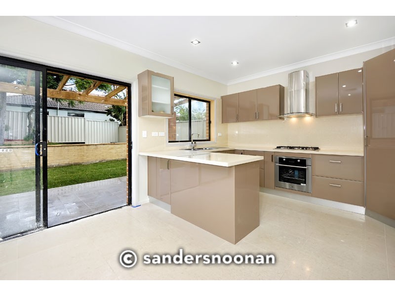 1a Drysdale Avenue, Picnic Point NSW 2213