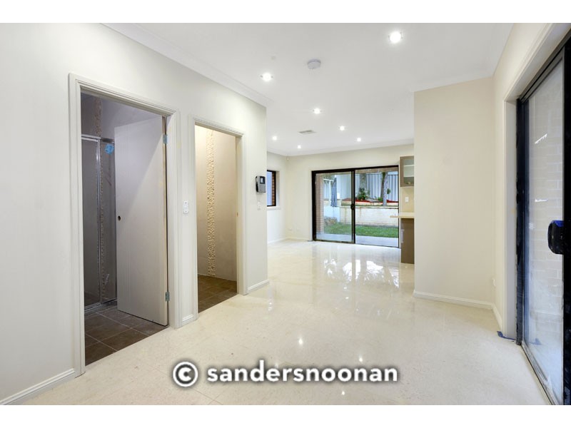 1a Drysdale Avenue, Picnic Point NSW 2213