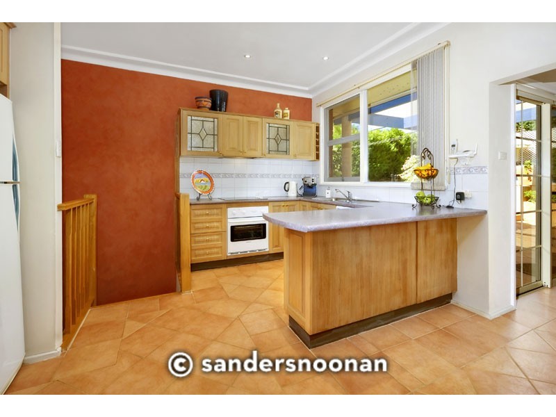 3 Illinga Place, Lugarno NSW 2210