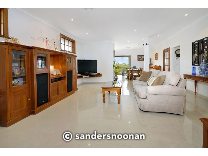 927 Forest Road, Lugarno NSW 2210