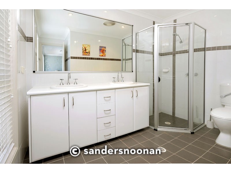 17 Eucalyptus Court, Picnic Point NSW 2213