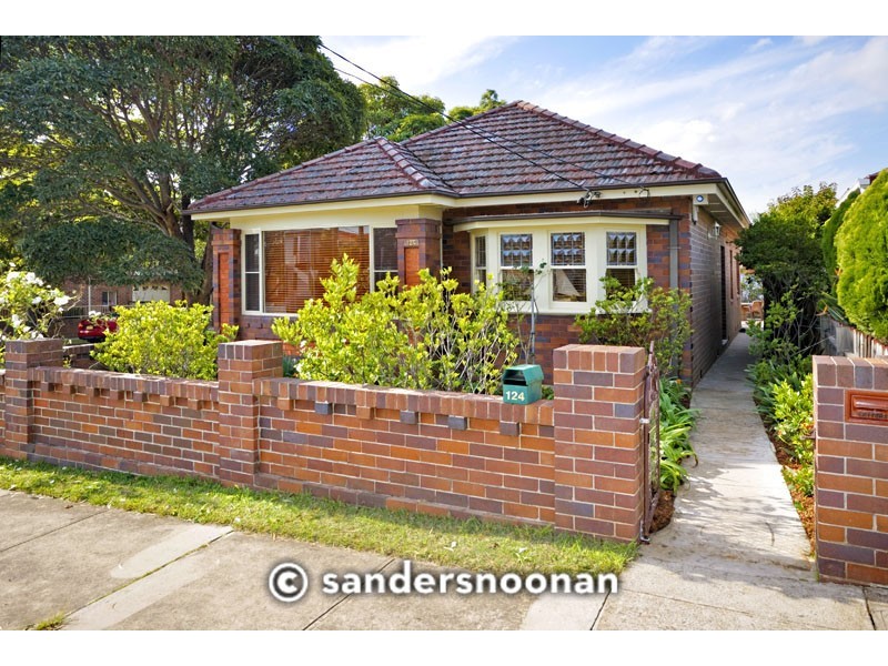 124 Carrington Avenue, Hurstville NSW 2220