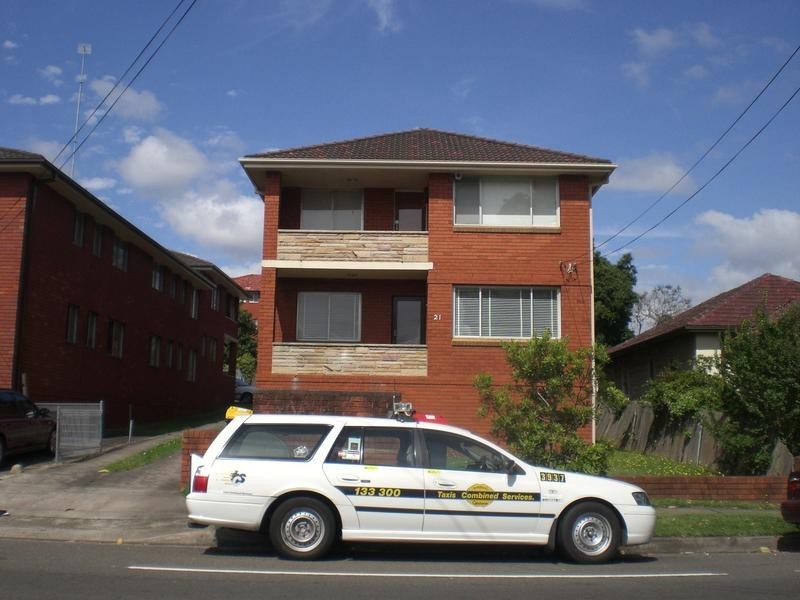 6/21 Chapel Road, Roselands NSW 2196