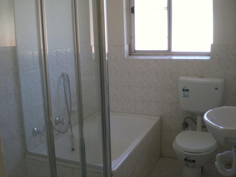 6/21 Chapel Road, Roselands NSW 2196