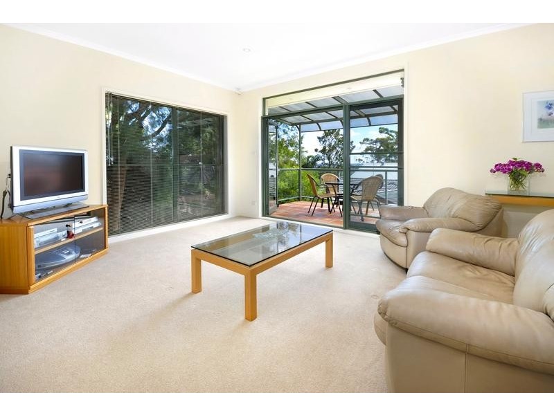 Lugarno NSW 2210