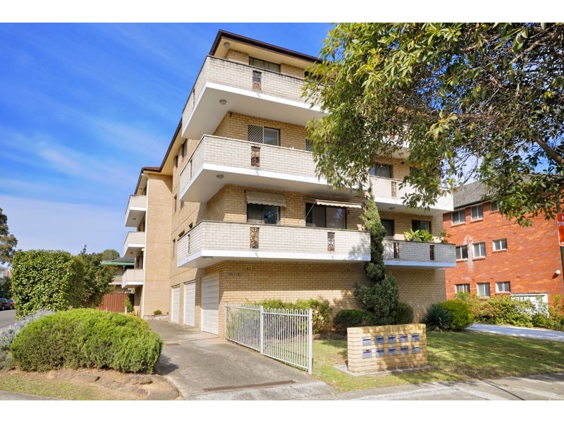 4/25 Martin Place, Mortdale NSW 2223