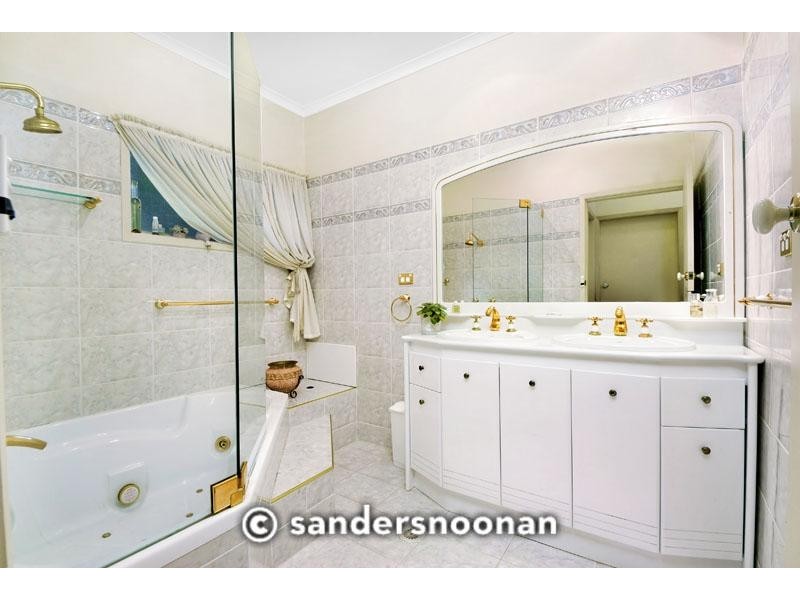 10 Cypress Drive, Lugarno NSW 2210