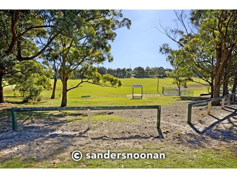 1 Jindabyne Crescent, Peakhurst Heights NSW 2210