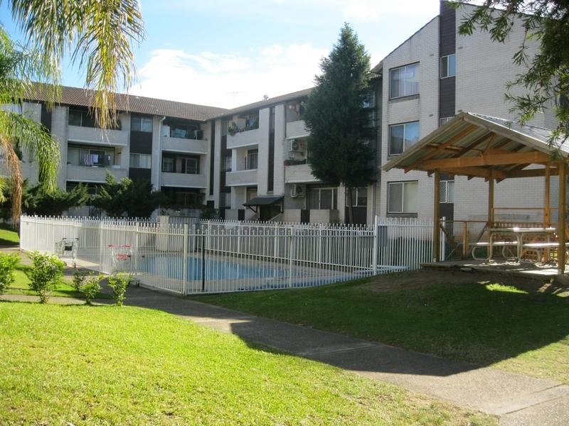 35/79 Memorial Ave, Liverpool NSW 2170