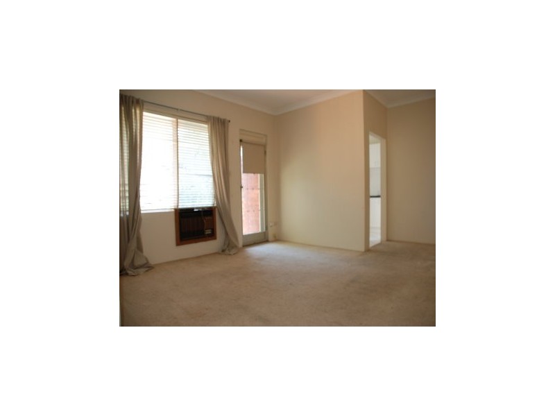 8 Rossi Street, South Hurstville NSW 2221