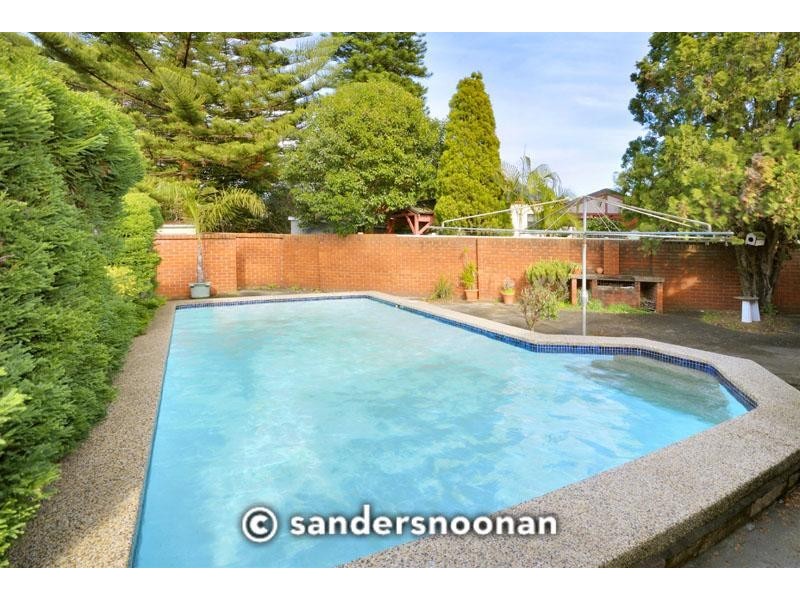 25 Immarna Place West, Penshurst NSW 2222