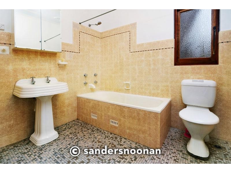 3/2a Martin Place, Mortdale NSW 2223