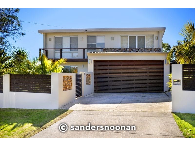 8 Grandview Crescent, Lugarno NSW 2210