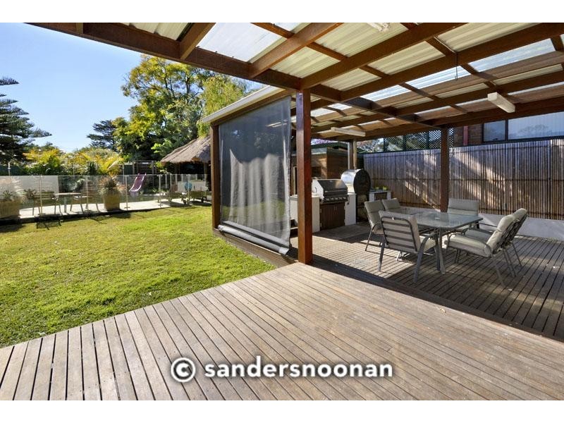 8 Grandview Crescent, Lugarno NSW 2210