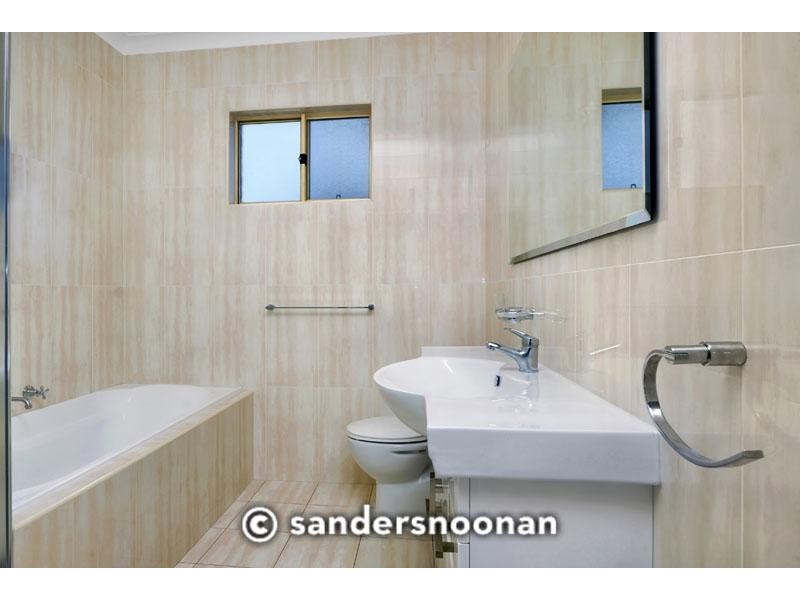 1/39 Ogilvy Street, Peakhurst NSW 2210