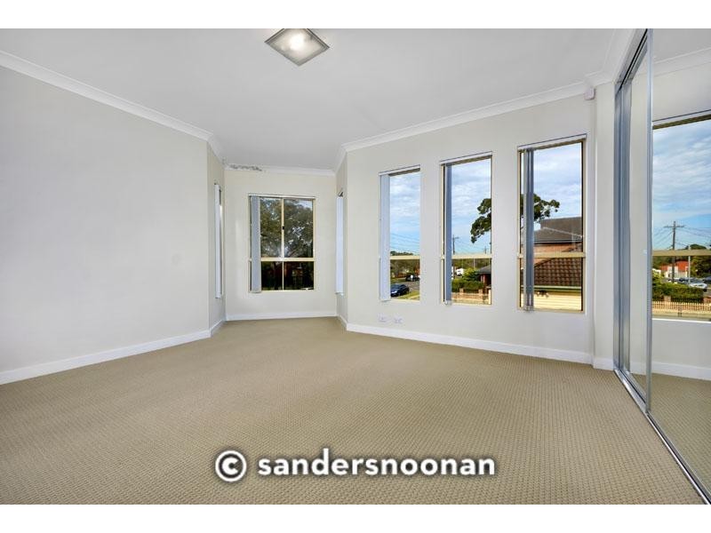 1/39 Ogilvy Street, Peakhurst NSW 2210