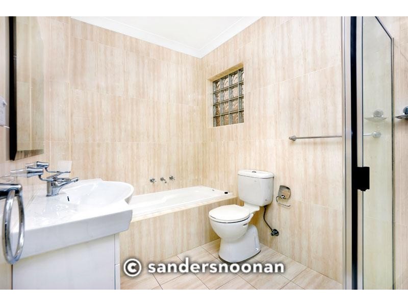 2/39 Ogilvy Street, Peakhurst NSW 2210