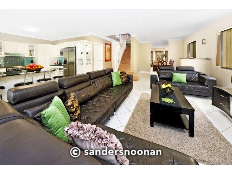 90 Payten Avenue, Roselands NSW 2196