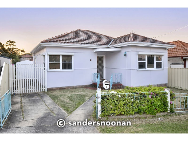 4 Bonds Road, Riverwood NSW 2210