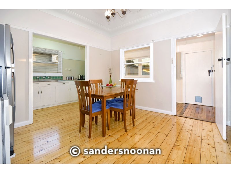 4 Bonds Road, Riverwood NSW 2210