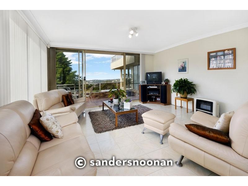 1 McManus Place, Lugarno NSW 2210