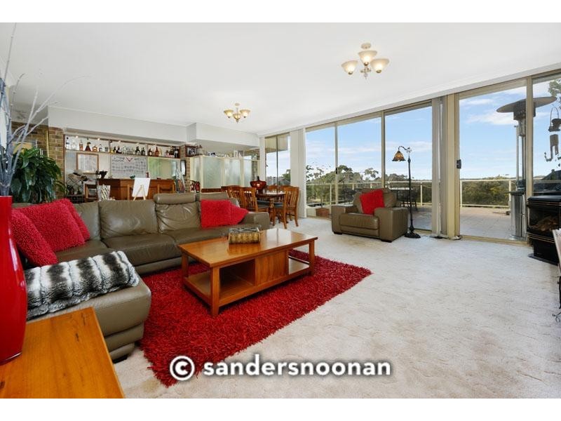 1 McManus Place, Lugarno NSW 2210