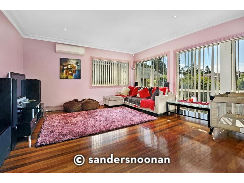 4 Mountview Avenue, Beverly Hills NSW 2209