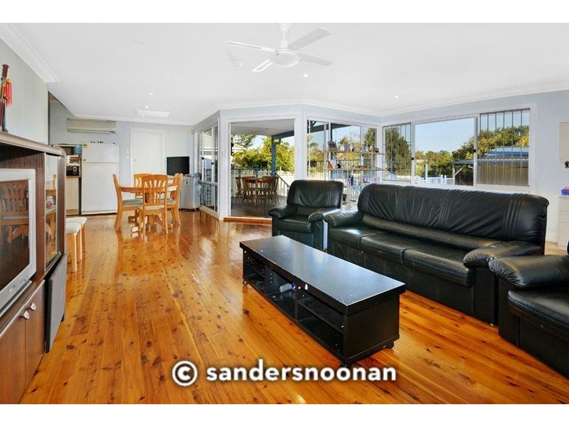 29 Clarendon Road, Peakhurst NSW 2210