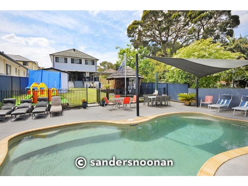 11 Amy Road, Peakhurst NSW 2210