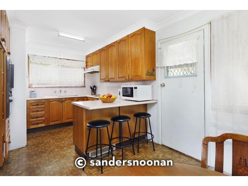 9 Cypress Drive, Lugarno NSW 2210