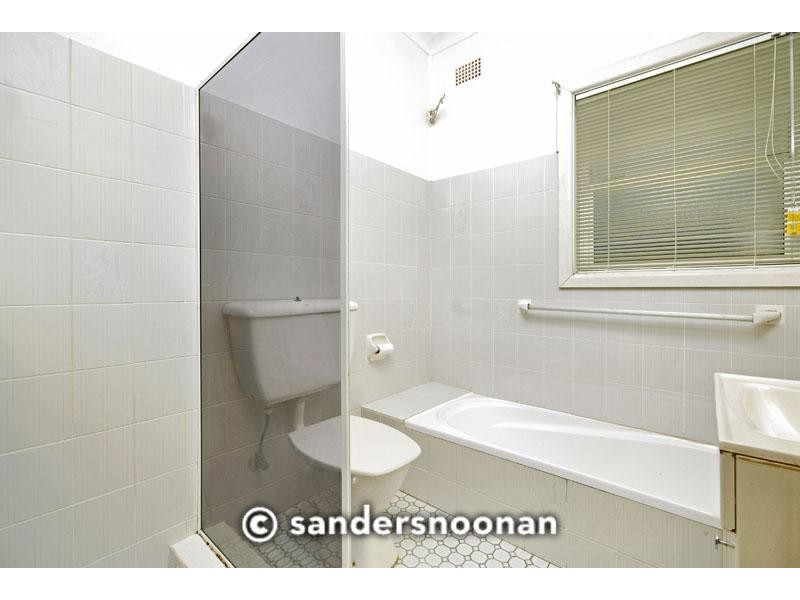 79 Lorraine Street, Peakhurst Heights NSW 2210