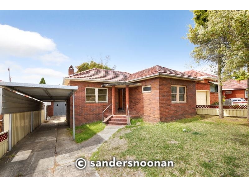 18 Midlothian Avenue, Beverly Hills NSW 2209