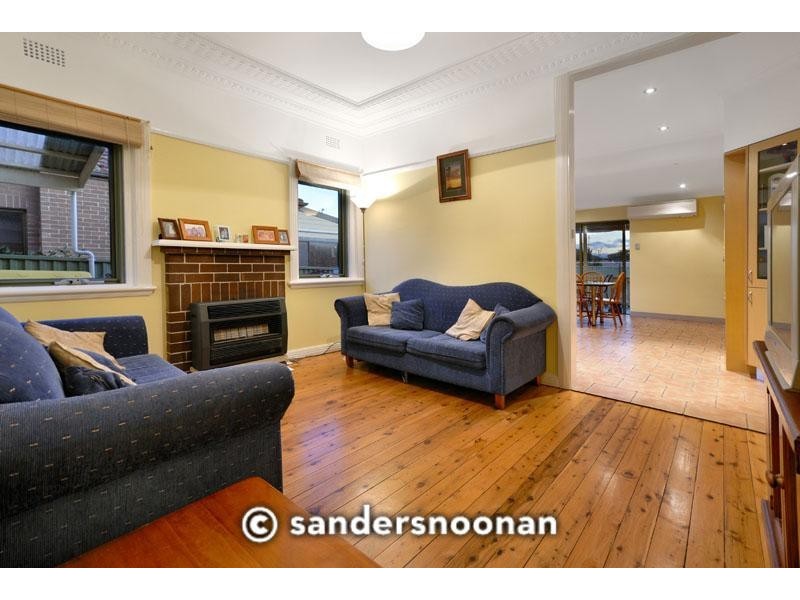 71 Villiers Avenue, Mortdale NSW 2223