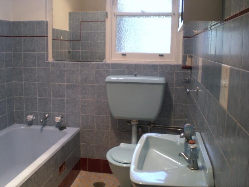 21 Kooemba Rd, Beverly Hills NSW 2209