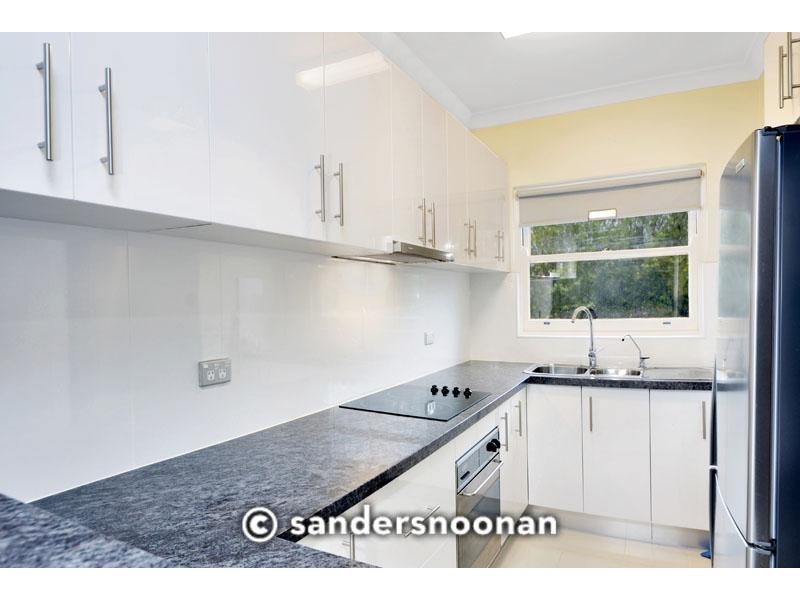 2/126 Railway Parade, Mortdale NSW 2223