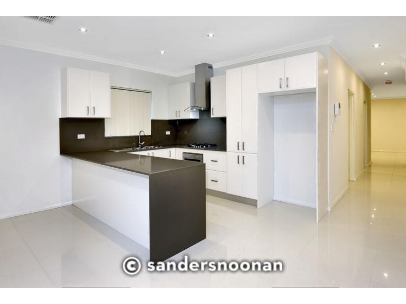 12a Blackshaw Avenue, Mortdale NSW 2223