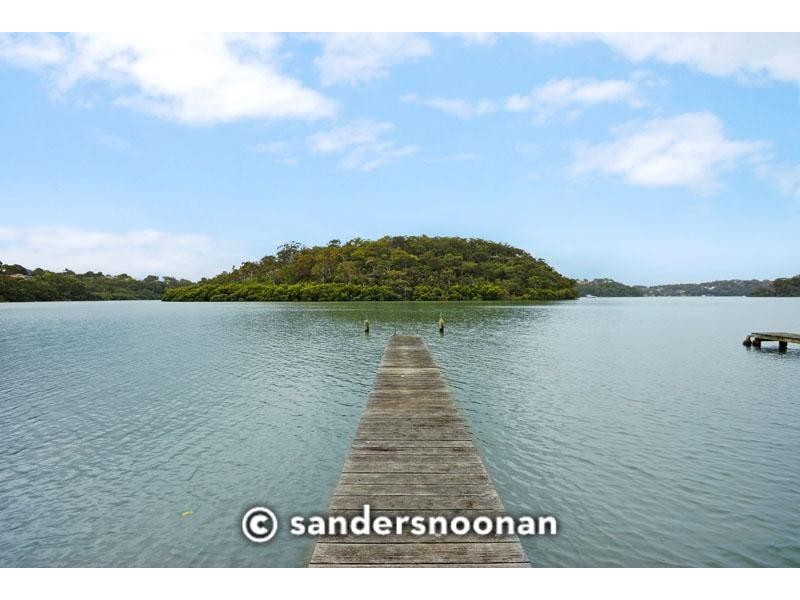 44 Boronia Parade, Lugarno NSW 2210