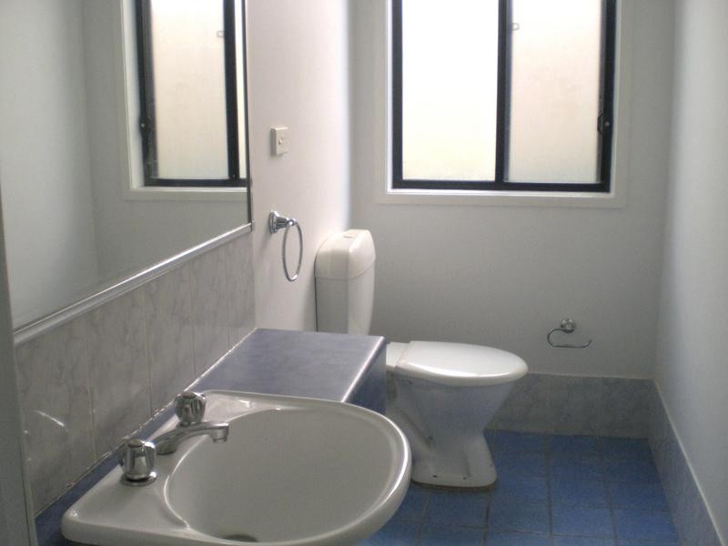 10 Hans Place, Casula NSW 2170