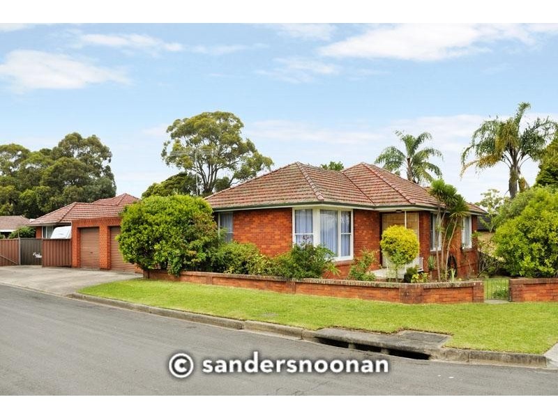 35 Henry Lawson Drive (Cnr Simone Place), Peakhurst NSW 2210